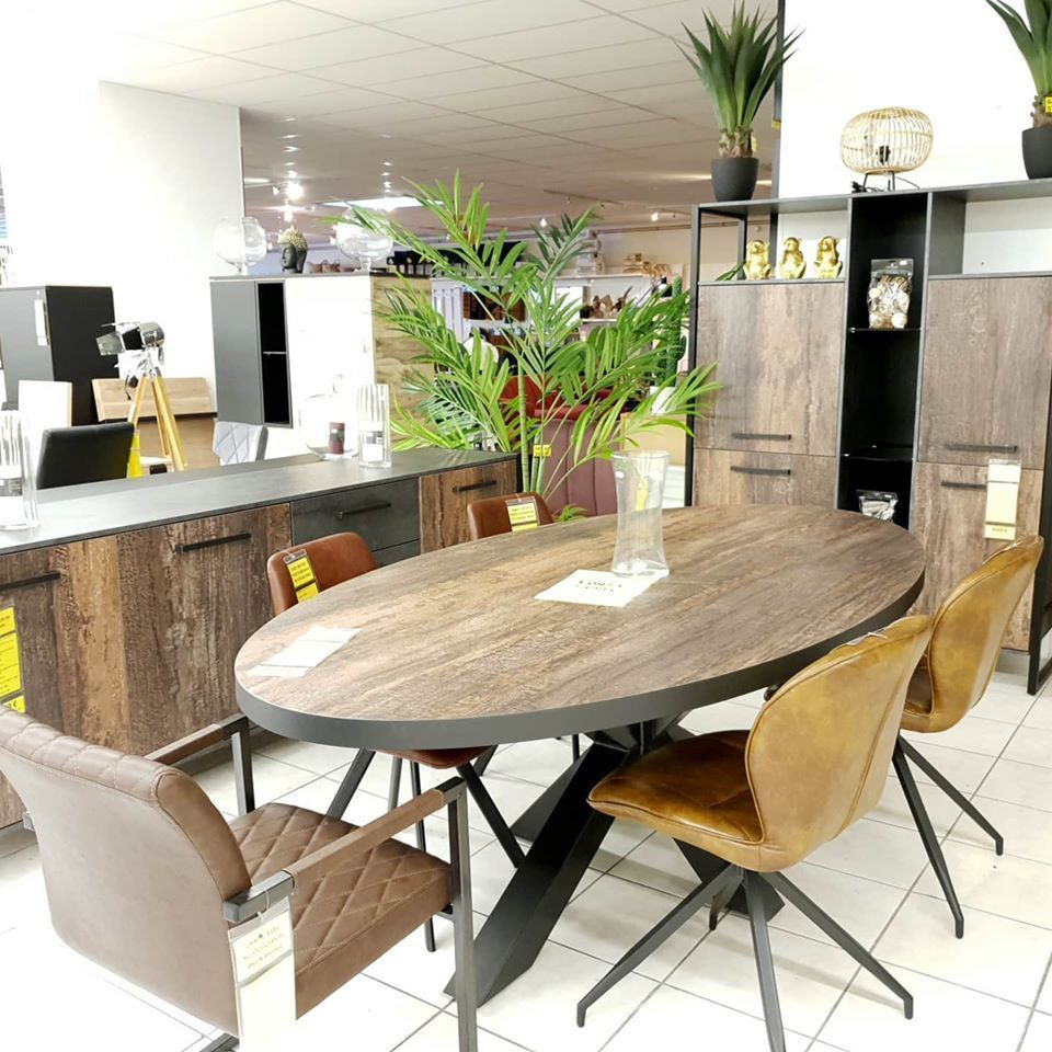 Table De Salle A Manger Ovale 225 Cm Pied Etoile Bois De Navire Samira Trocity