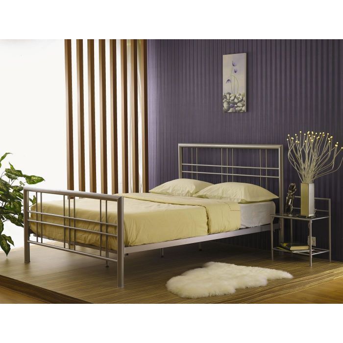 Lit Double De 160 Cm Avec Sommier Et Pieds De Support Metal Coloris Argent Fresno Trocity
